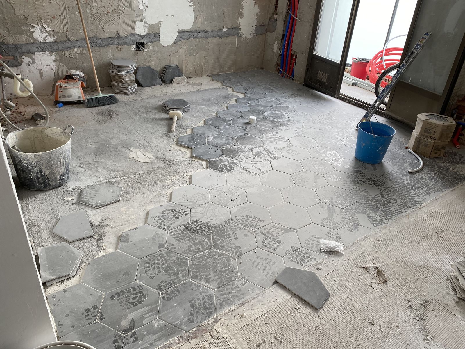 Colocación de pavimento hexagonal